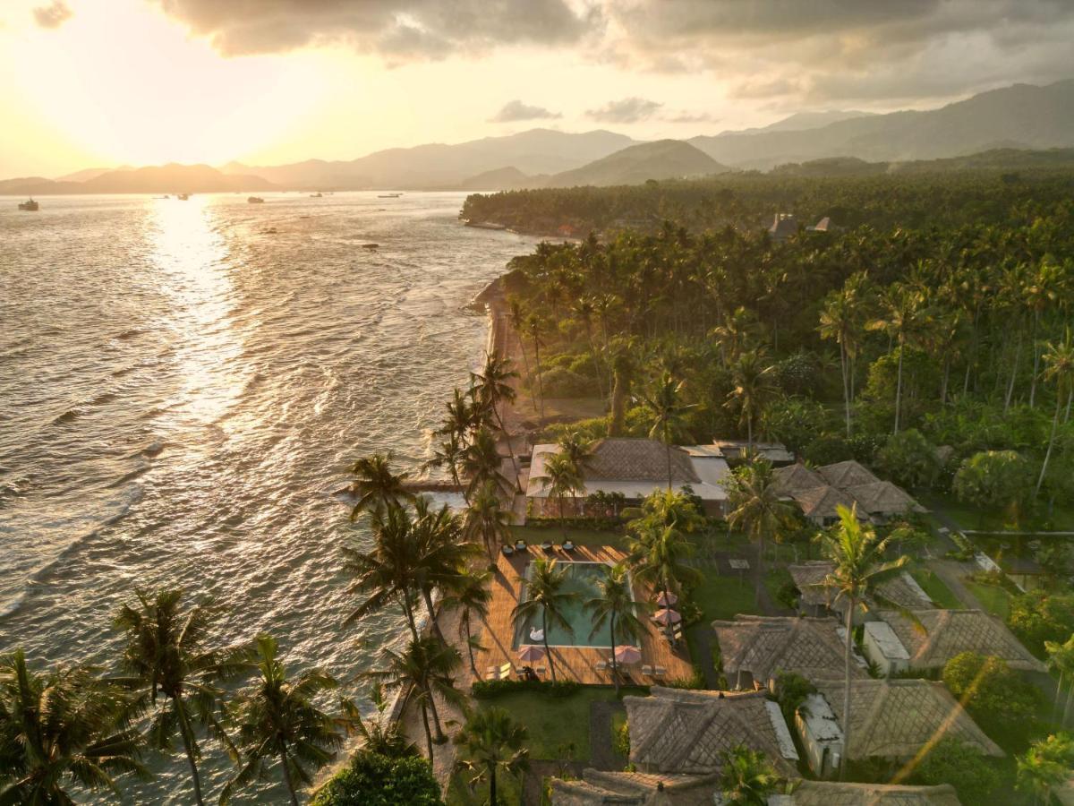 Nirwana Beach&Resort Candidasa Exterior foto Aerial view of the resort