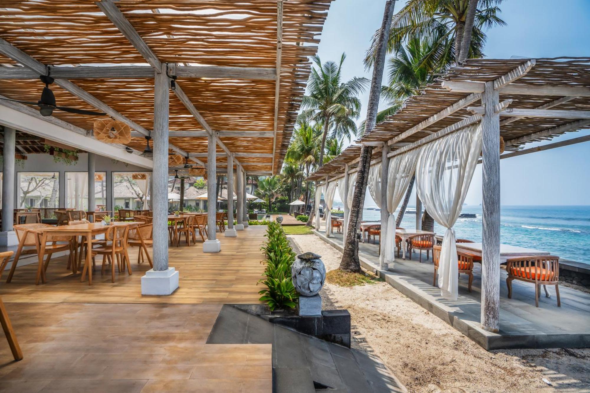 Nirwana Beach&Resort Candidasa Exterior foto The Beach Club