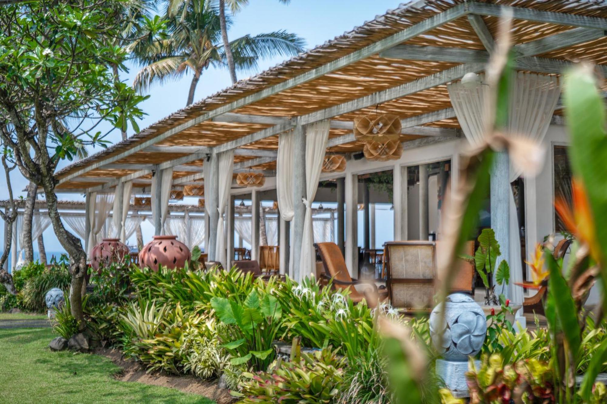 Nirwana Beach&Resort Candidasa Exterior foto The Beach Club at the InterContinental Fiji Resort