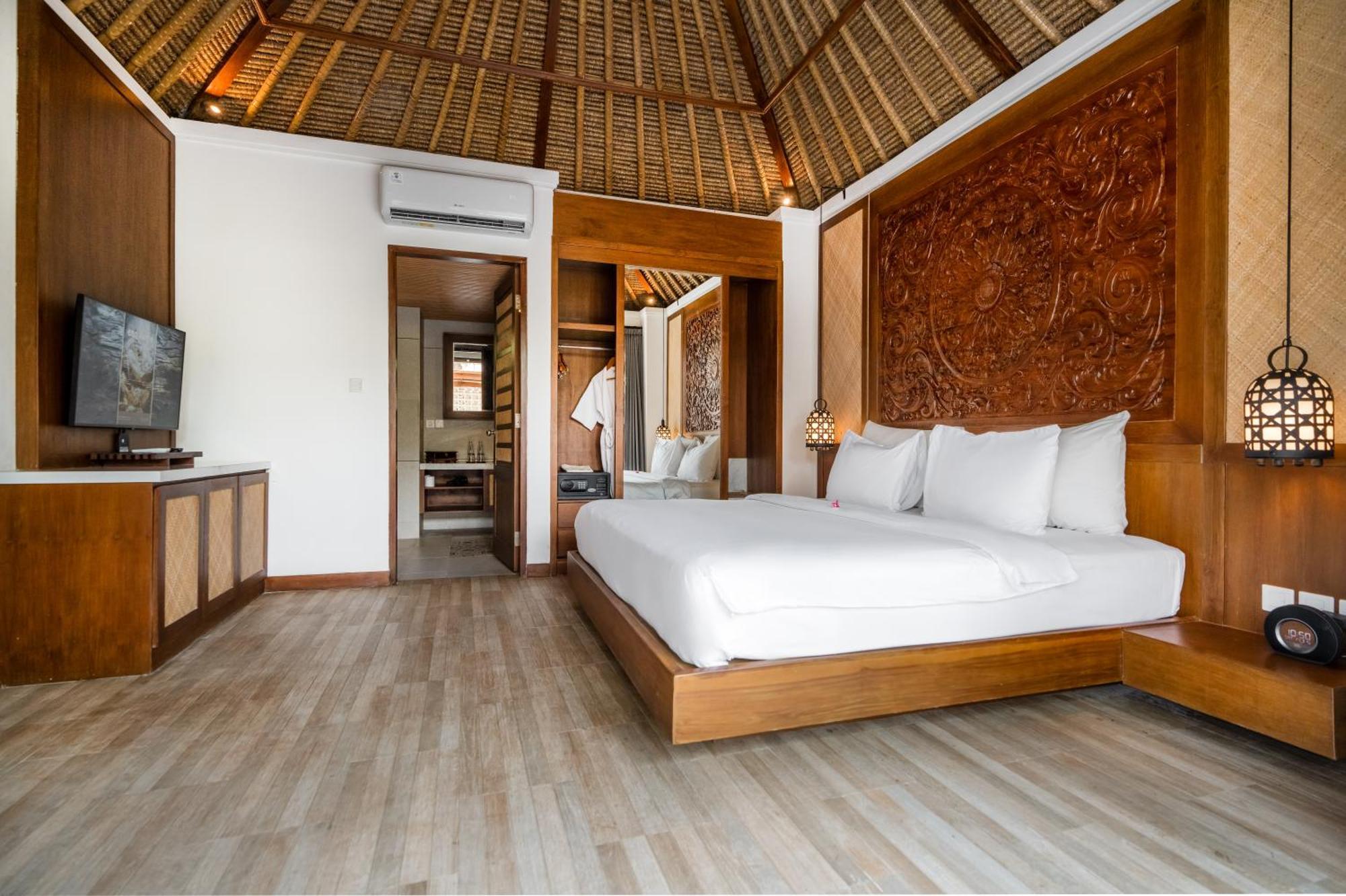Nirwana Beach&Resort Candidasa Exterior foto Deluxe Ocean View